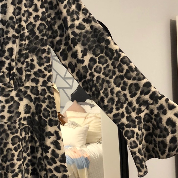 Leopard Romper - Picture 3 of 3